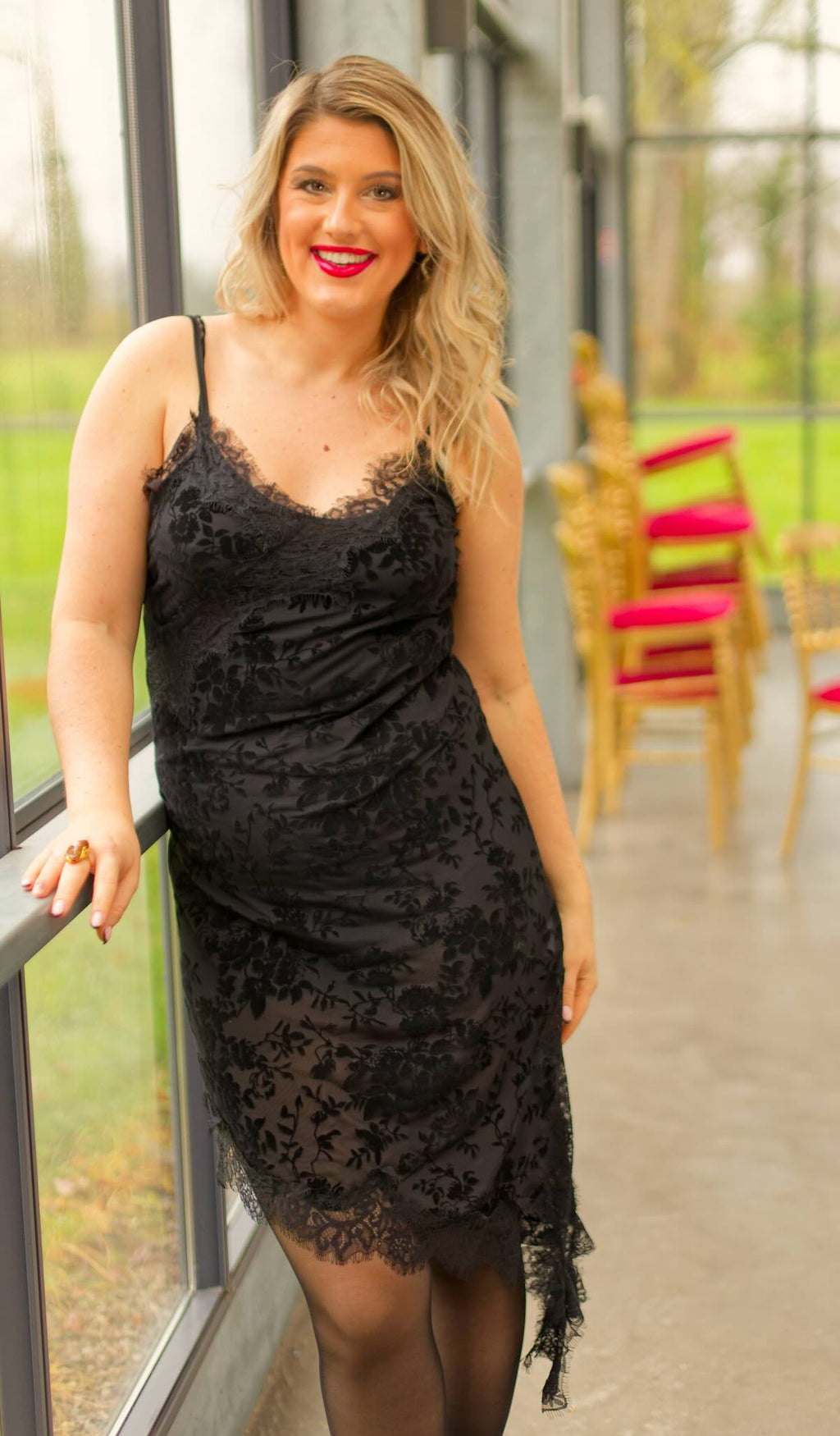 Robe en Velours Bas Dentelle