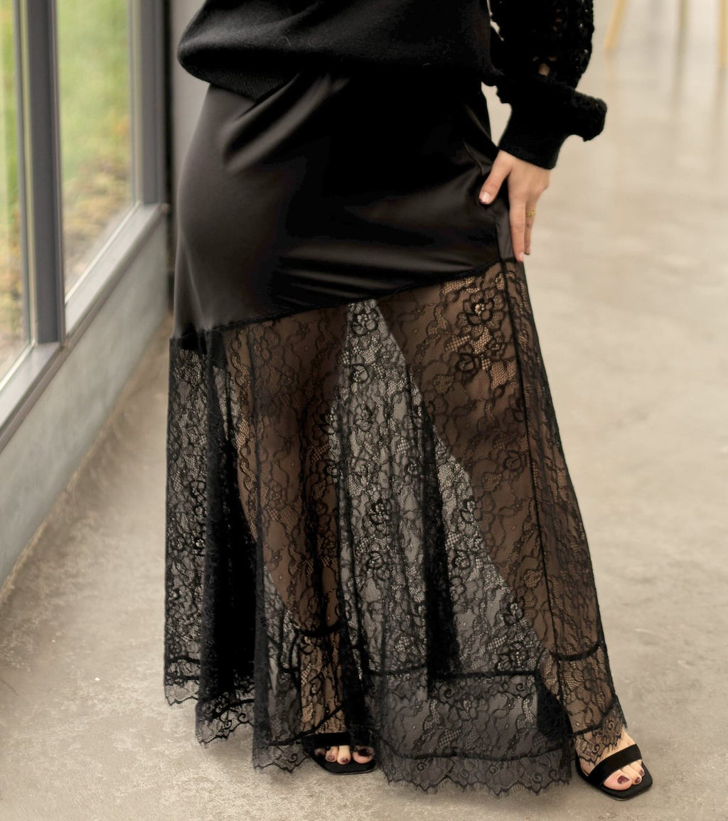 Jupe Longue Satinée Bas Dentelle