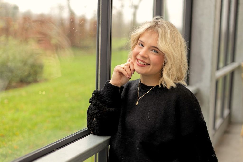 Pull Manches Dentelles