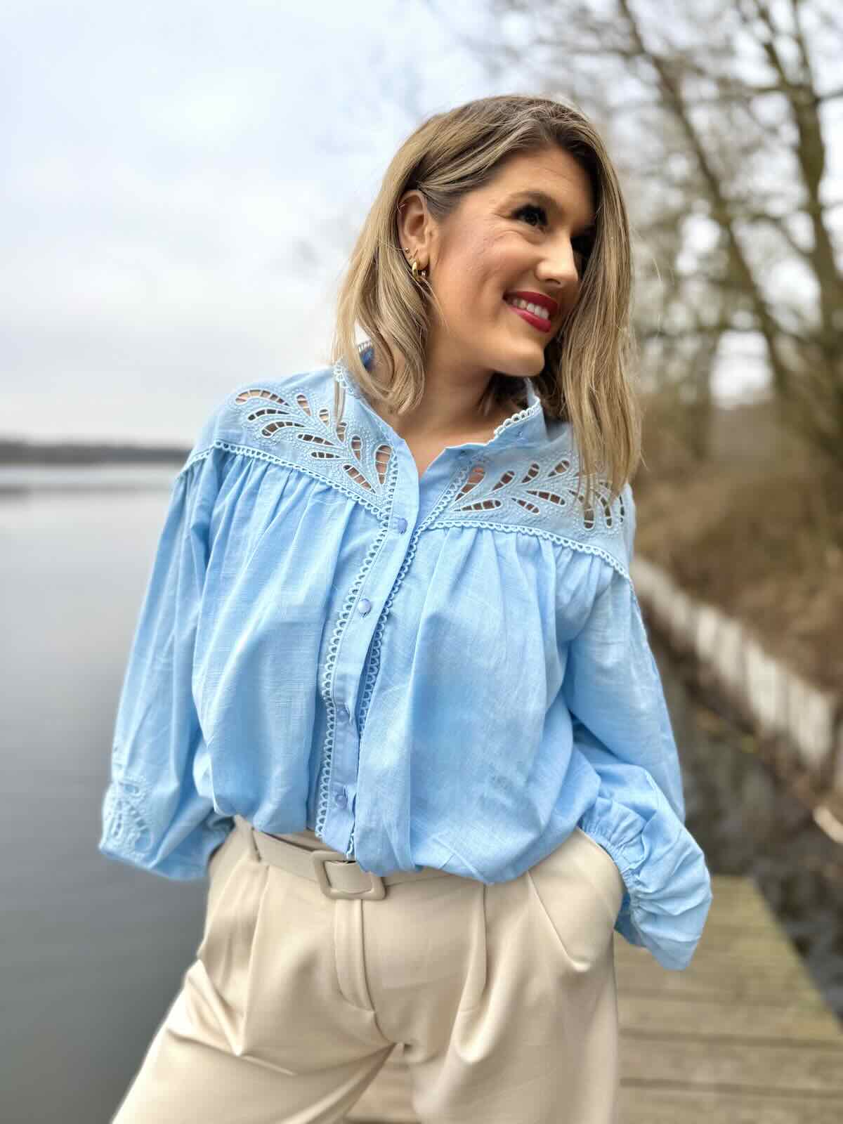Blouse Baby Blue